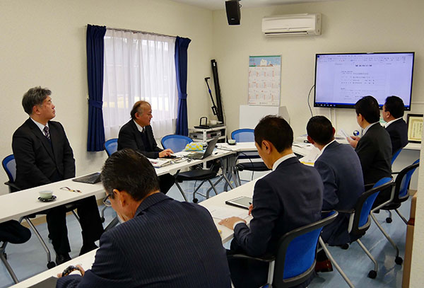 クロージングミーティングの様子
